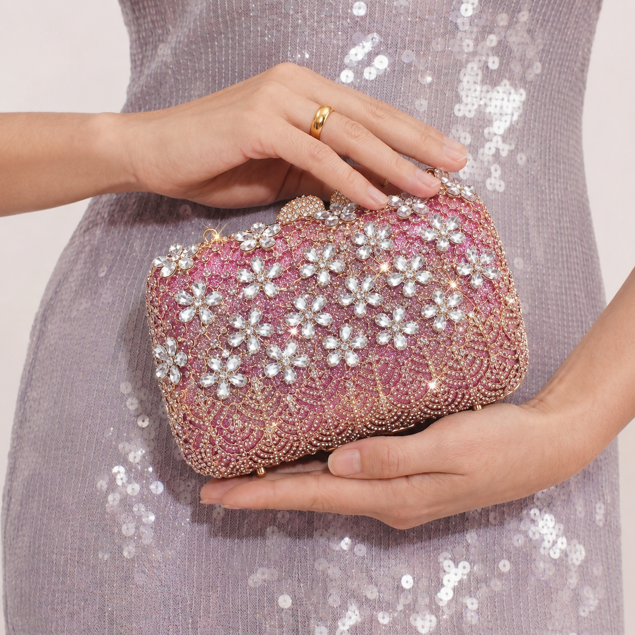 SÉRAPHINE CLUTCH