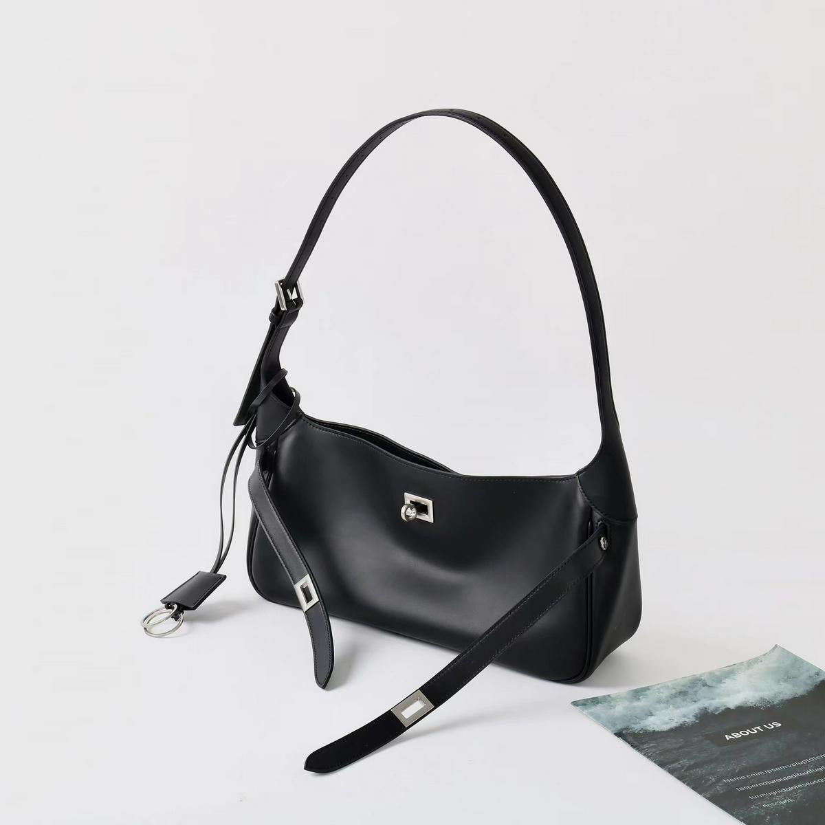 The Solenne Shoulder Bag in Pure Leather
