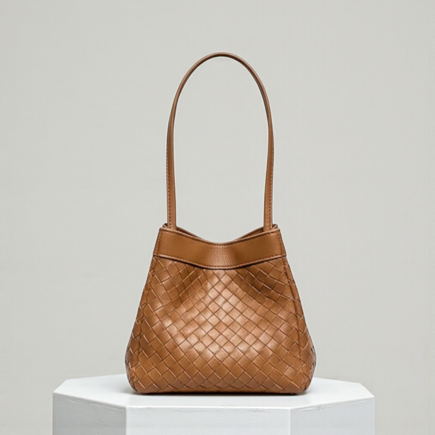 Luna Terra Leather Handbag