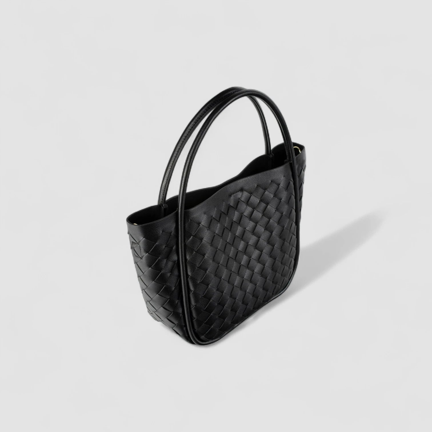 Le Petite Shopper Bag in Pure Leather