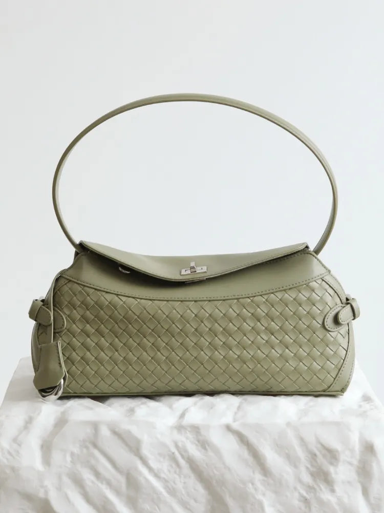 Linea Intrecciata bag in pure leather