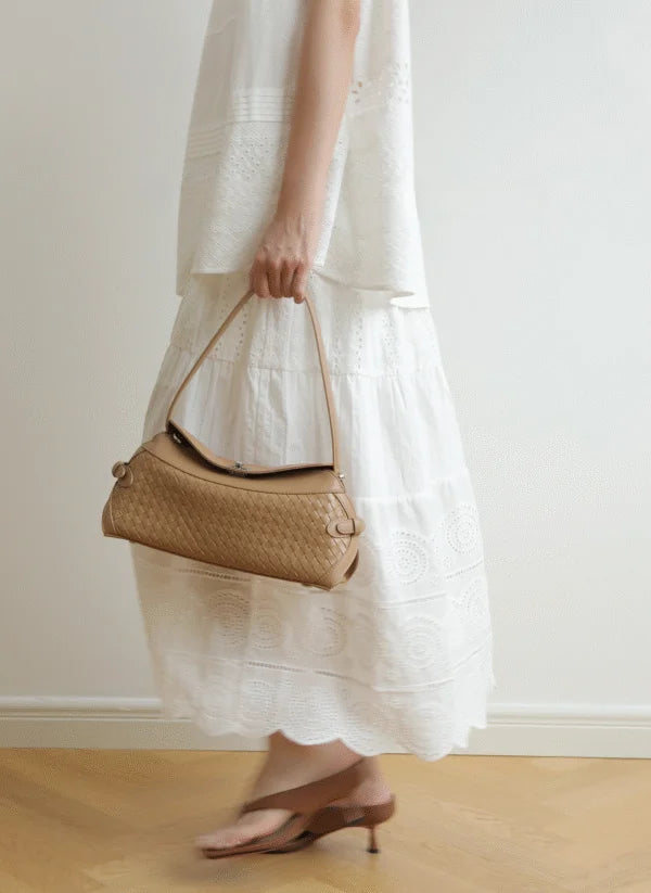 Linea Intrecciata bag in pure leather