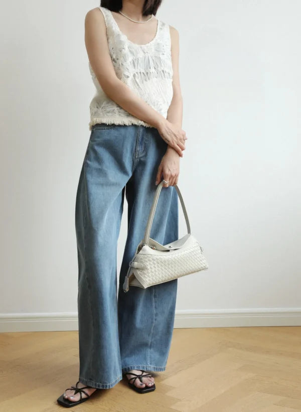 Linea Intrecciata bag in pure leather