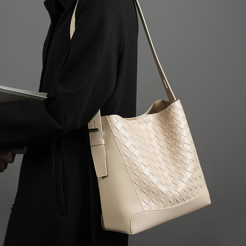 Eshaya Leather Bag inspired by Taj Mahal