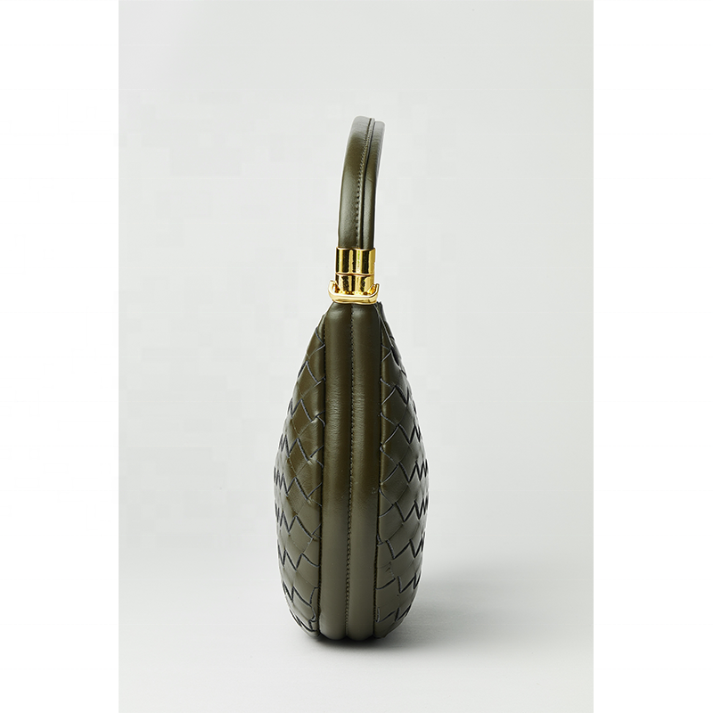 Olivaire handbag in pure leather