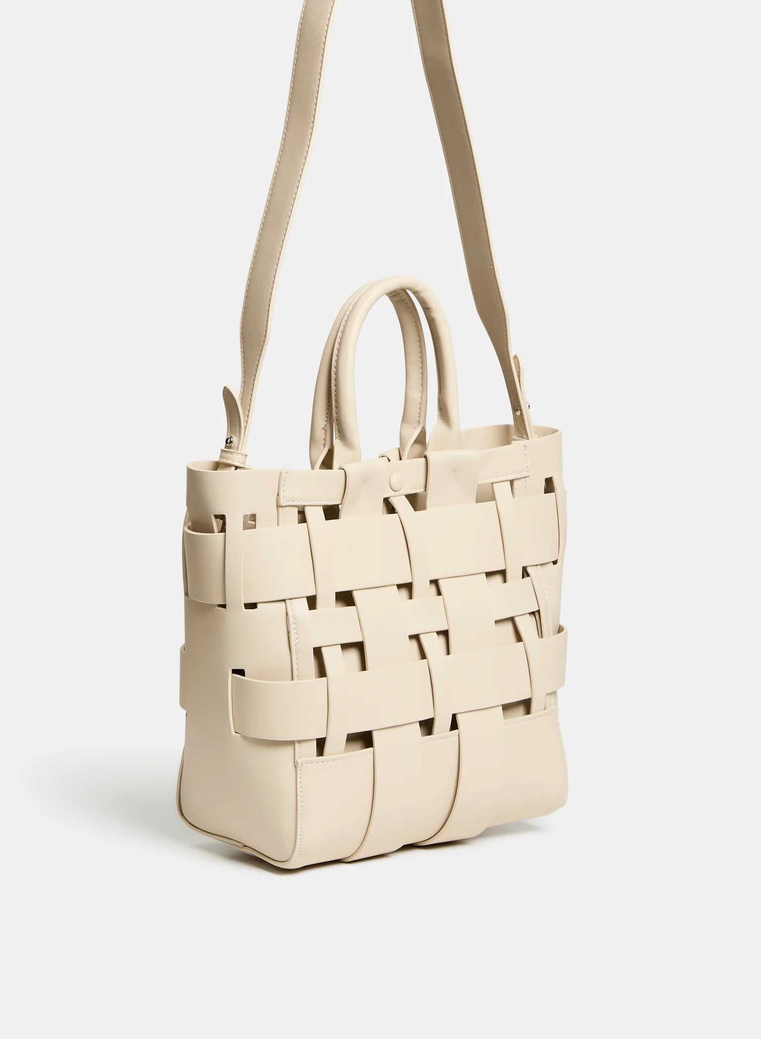Yiva Weave Handbag in Vegan Leather