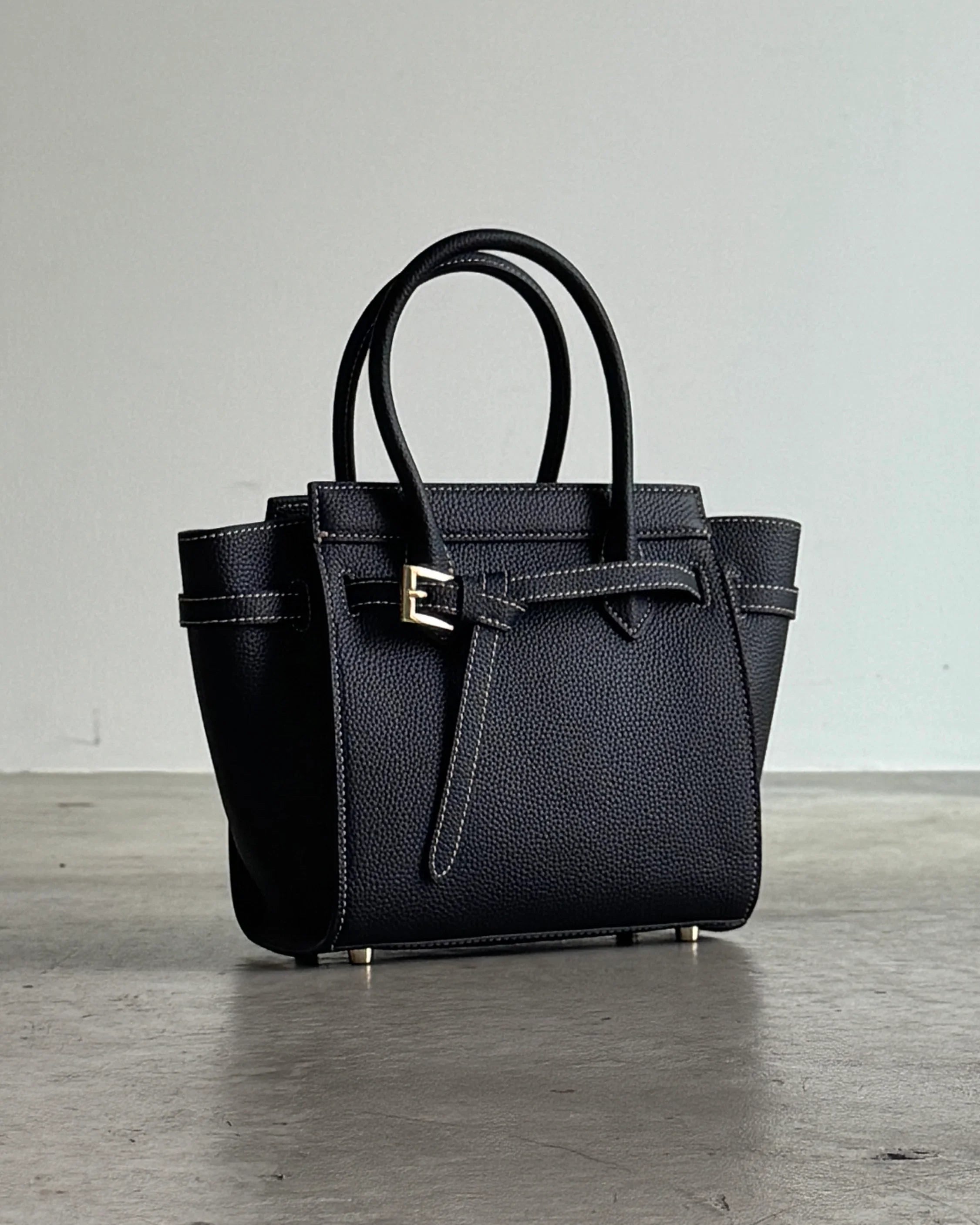 Falak Leather Bag in Pure Leather